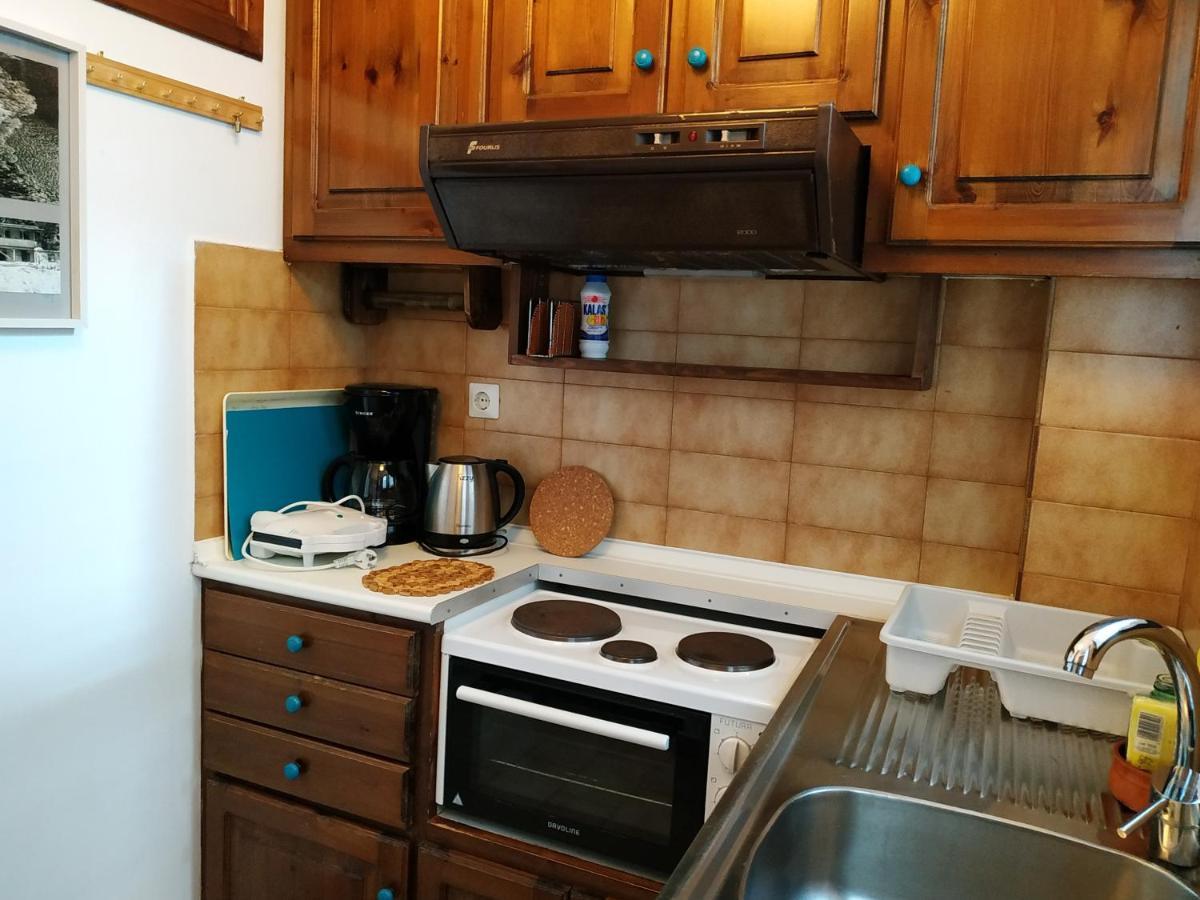 Fetsis Apartments Áyios Nikítas Екстериор снимка